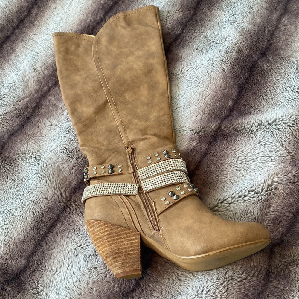 Not Rated Brown Heeled Boots with Buckle Straps - Picture 3 of 4
